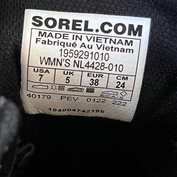 Sorel Out N About III Waterproof Boot - Picture 8 of 9